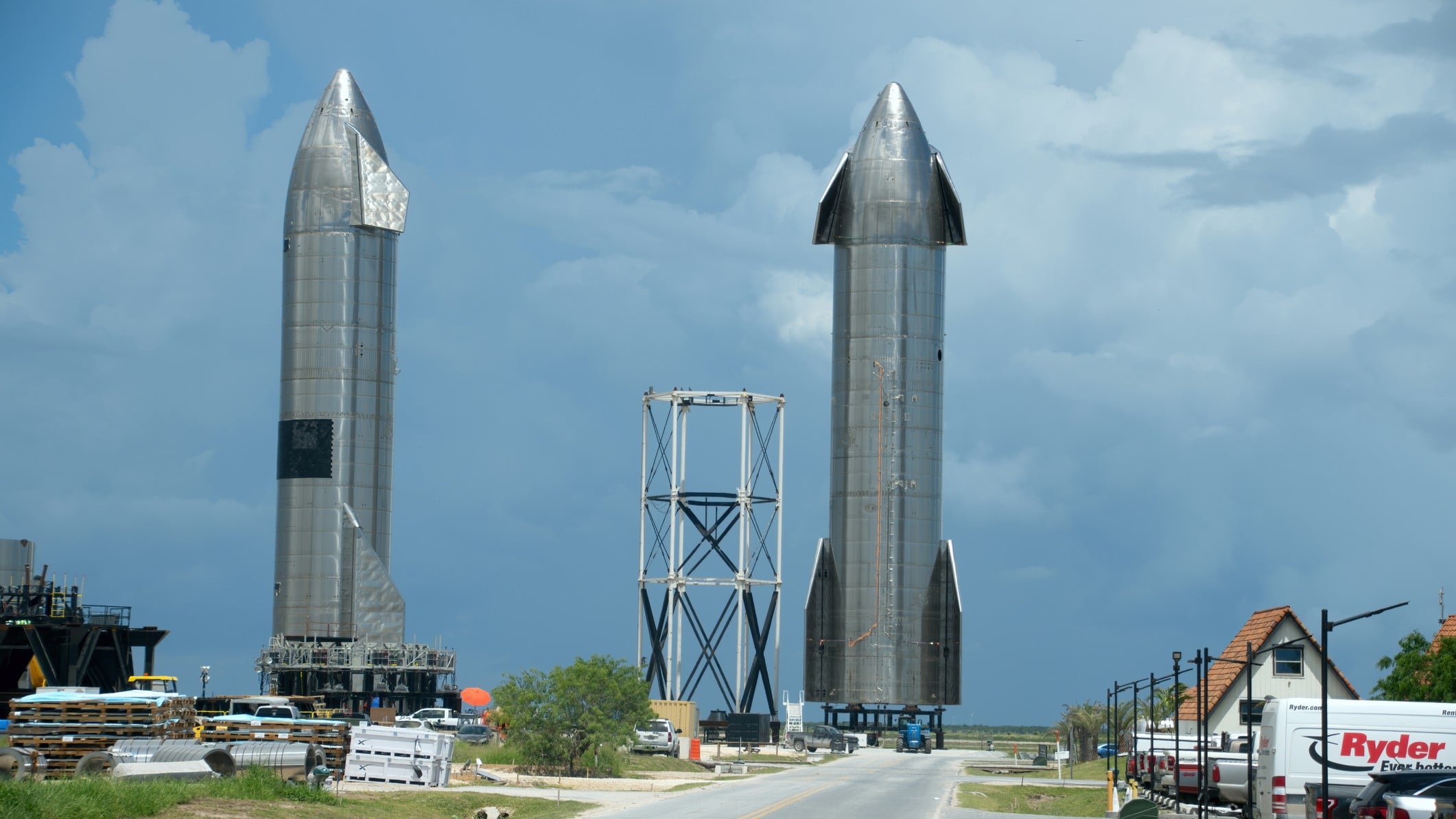 Does the SpaceX IPO and Starlink Mobile change everything?